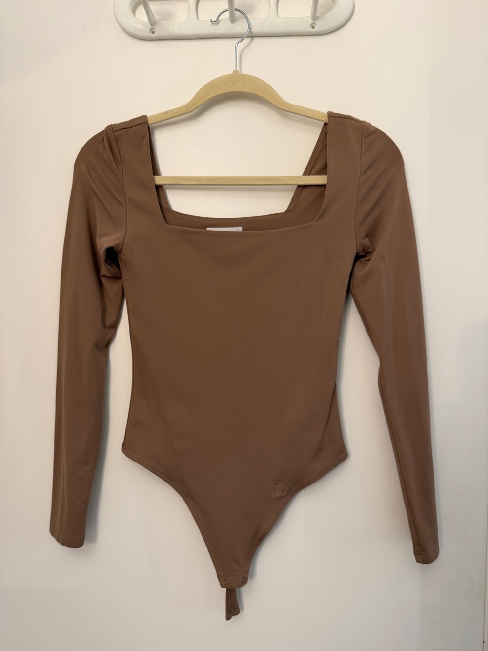 Babaton Contour Long Sleeve Square Neck Bodysuit - Taupe Brown